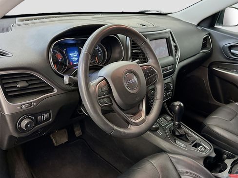 Used 2021 Jeep Cherokee Latitude Lux image 18