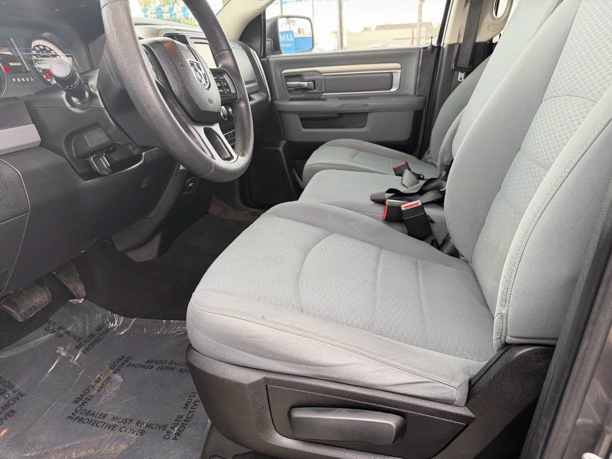 Used 2019 RAM 1500 Classic SLT RWD image 14