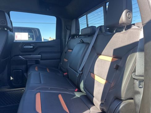 Used 2021 GMC Sierra 1500 AT4 w/ AT4 Premium Package image 11