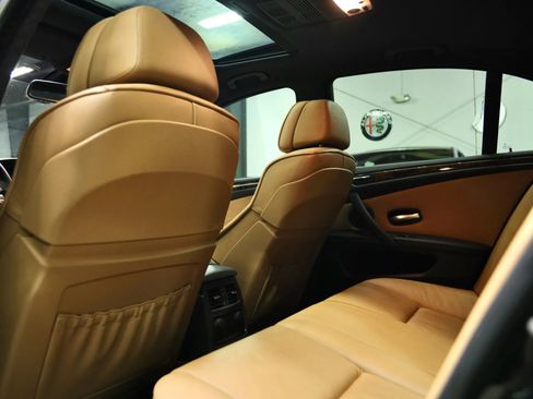 Used 2010 BMW 535i Sedan image 32