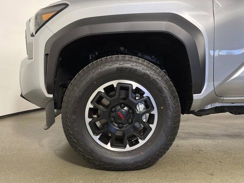 New 2025 Toyota Tacoma TRD Off-Road image 11