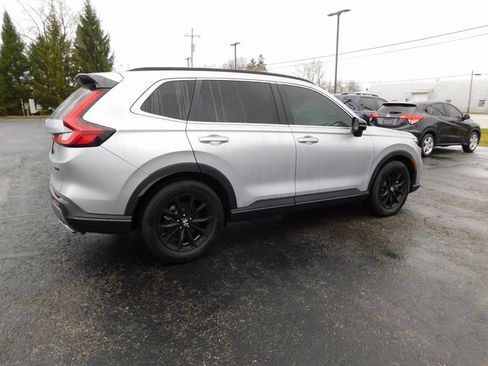 Used 2025 Honda CR-V Sport image 3