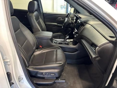 Used 2023 Chevrolet Traverse Premier w/ Redline Edition AWD/4WD image 45
