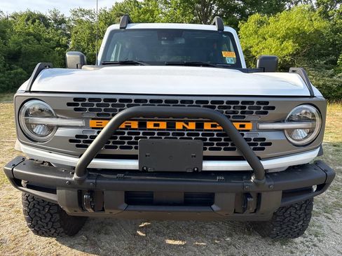 Used 2024 Ford Bronco Badlands AWD/4WD image 2