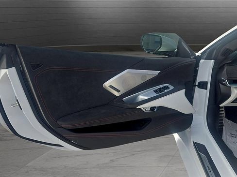 Used 2023 Chevrolet Corvette Stingray Premium Cpe w/ Z51 Performance Package RWD image 23