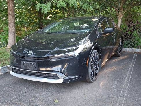 Certified 2023 Toyota Prius Prime FWD image 5