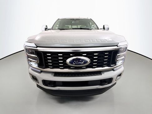 Used 2026 Ford F450 Platinum w/ Platinum Plus Package AWD/4WD image 2