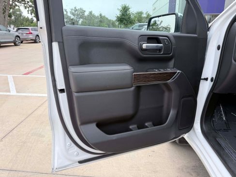 Used 2021 GMC Sierra 1500 SLE AWD/4WD image 9
