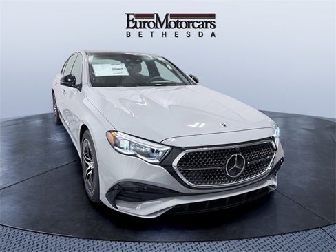 New 2026 Mercedes-Benz E 350 4MATIC Sedan image 4