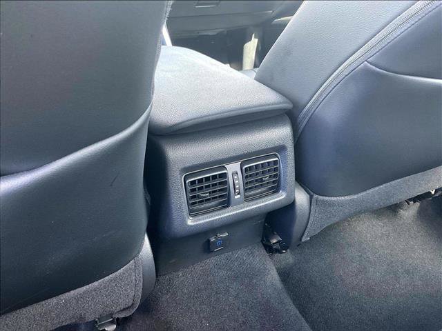 Used 2022 Toyota Camry SE w/ Audio Upgrade Package FWD image 22