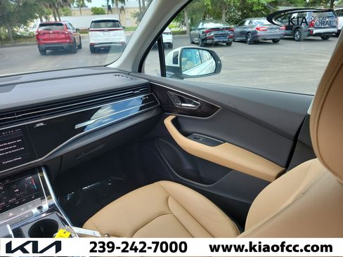 Used 2025 Audi Q7 3.0T Premium AWD/4WD image 20