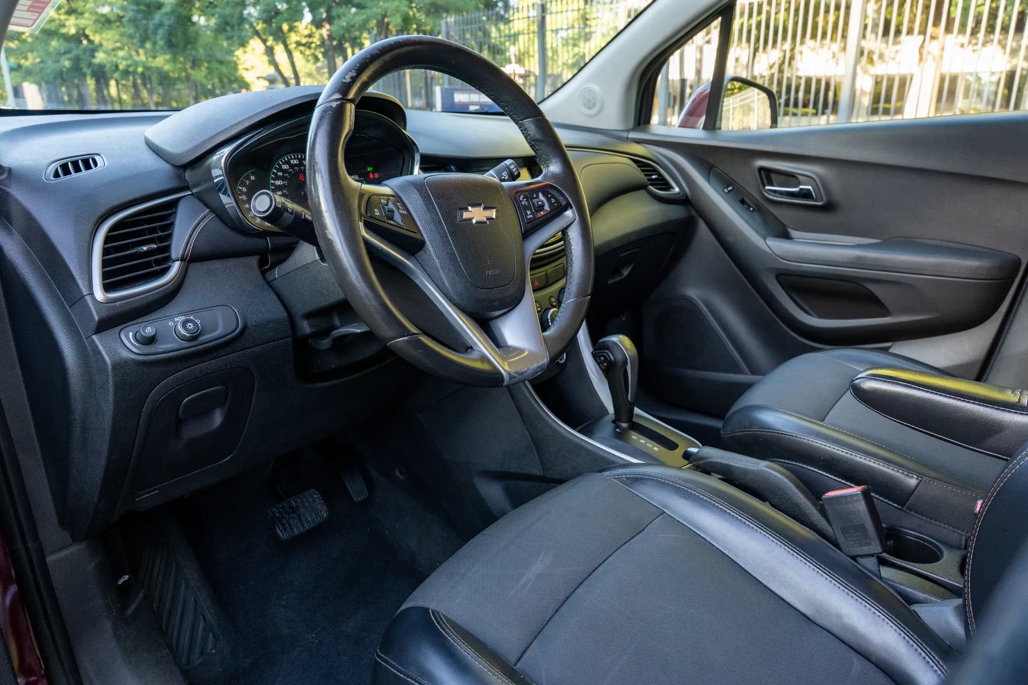 Used 2017 Chevrolet Trax LT w/ Driver Confidence Package FWD image 10
