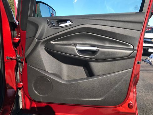 Used 2016 Ford Escape SE w/ Equipment Group 201A image 44