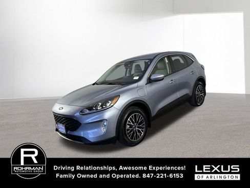 Used 2022 Ford Escape SEL image 2