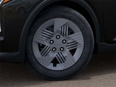 Used 2025 Kia K4 LX image 36