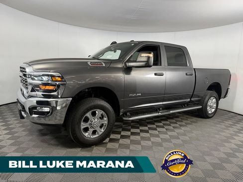 Used 2025 RAM 2500 Big Horn AWD/4WD image 1