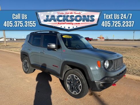 Used 2016 Jeep Renegade Trailhawk w/ Premium Trailhawk Package image 1