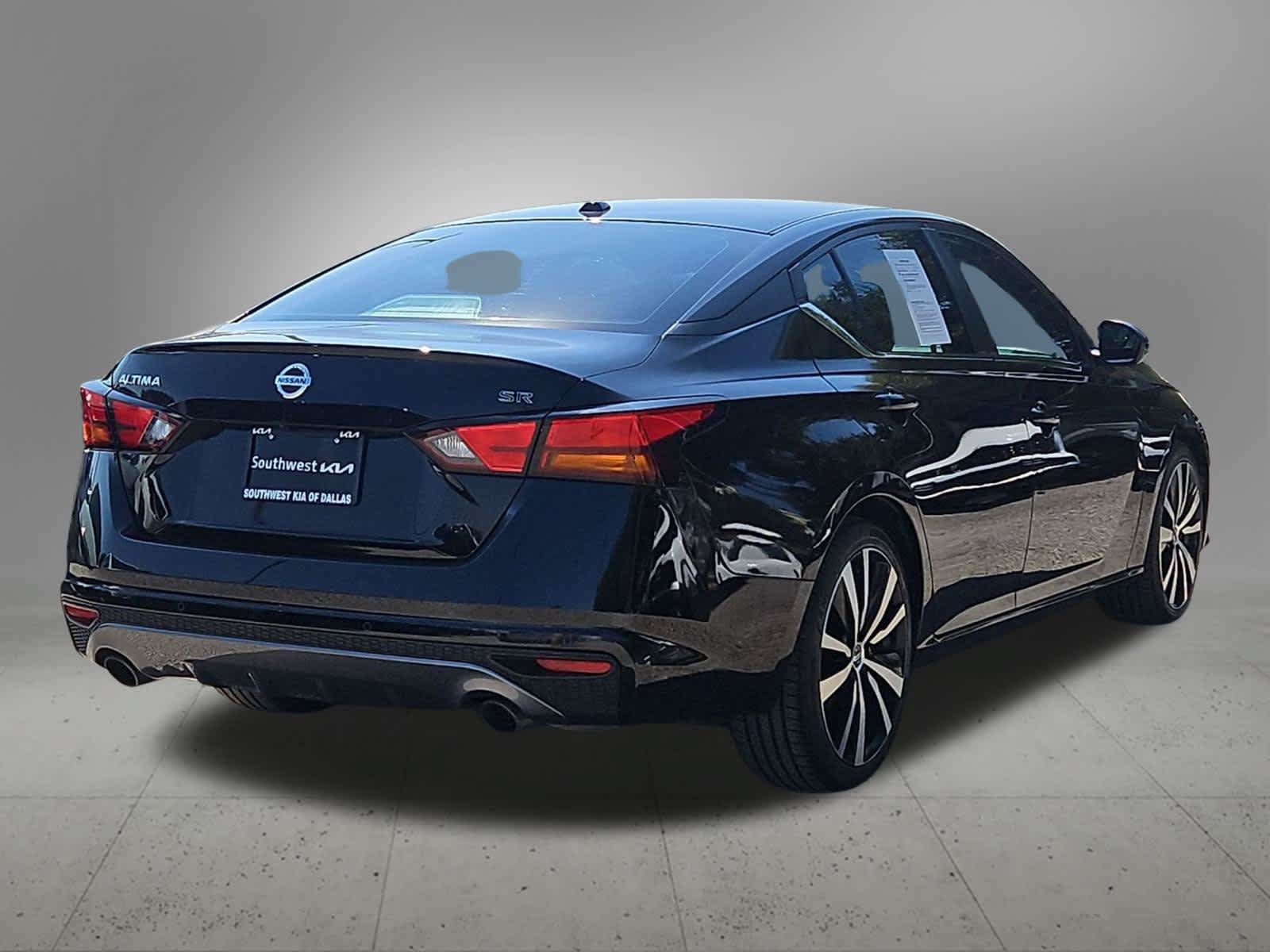 Used 2022 Nissan Altima 2.5 SR FWD image 6