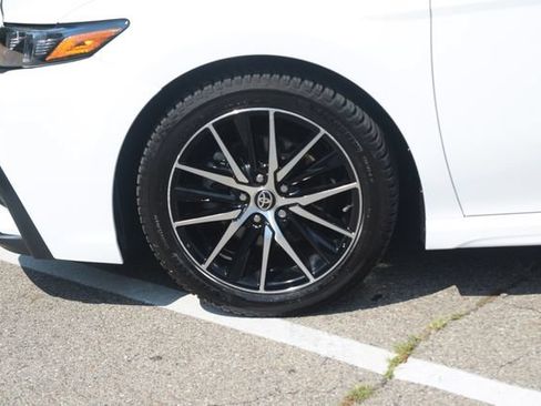 Used 2022 Toyota Camry SE w/ Audio Upgrade Package FWD image 28