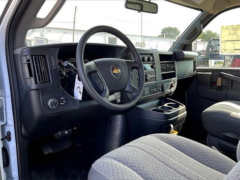 New 2025 Chevrolet Express 3500 w/ Power Convenience Package image 8