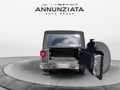 Certified 2022 Jeep Wrangler Unlimited Sahara w/ LED Lighting Group image 18