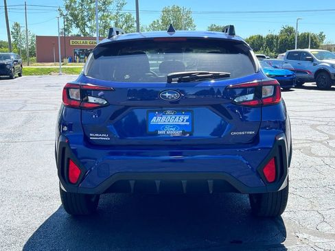 Used 2024 Subaru Crosstrek 2.0i Premium AWD/4WD image 5