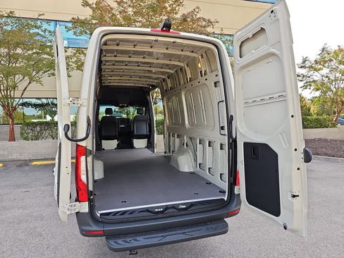 New 2026 Mercedes-Benz Sprinter 2500 image 9