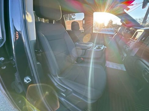 Used 2024 Chevrolet Silverado 2500 Custom w/ Custom Value Package image 23