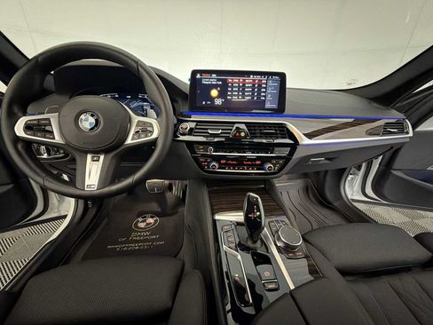 Used 2023 BMW 540i xDrive w/ M Sport Package AWD/4WD image 17