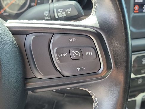 Used 2021 Jeep Wrangler Sport AWD/4WD image 36