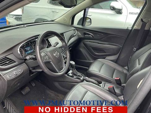 Used 2019 Buick Encore Essence w/ Experience Buick Package AWD/4WD image 2