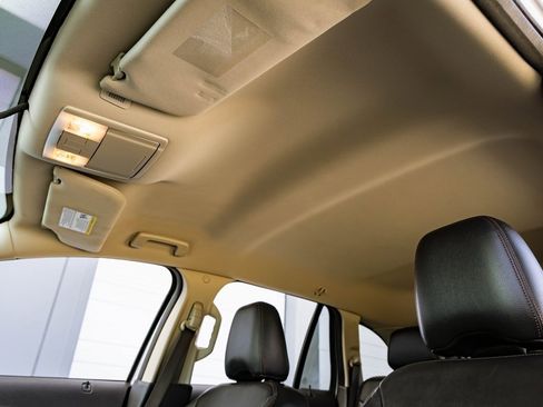 Used 2011 Ford Edge SEL w/ 202A Rapid Spec Order Code image 18