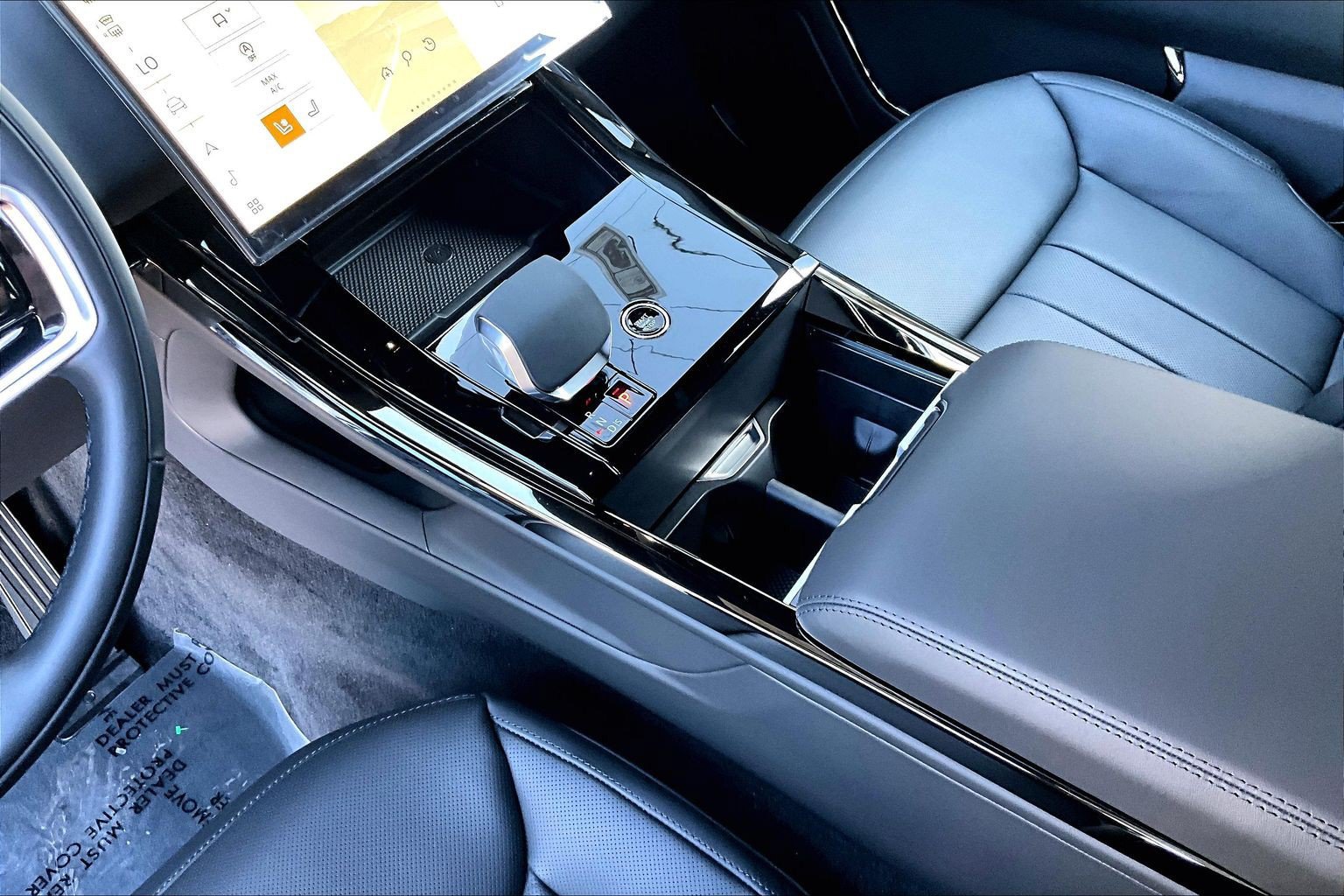 New 2027 Land Rover Range Rover Sport SE AWD/4WD image 8