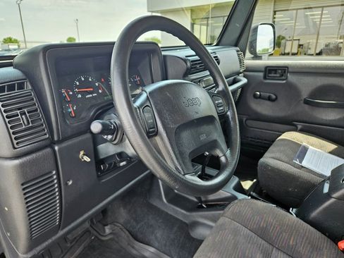 Used 2004 Jeep Wrangler X w/ Wheel Plus Group AWD/4WD image 15