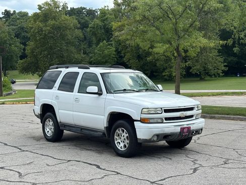 Used 2006 Chevrolet Tahoe Z71 w/ Z71 Preferred Equipment Group AWD/4WD image 7