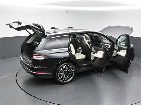 Certified 2023 Lincoln Aviator Black Label image 58