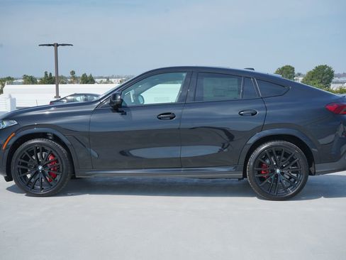 New 2026 BMW X6 xDrive40i w/ Premium Package AWD/4WD image 4