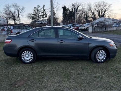 Used 2007 Toyota Camry LE image 4