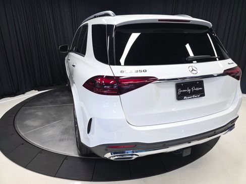 Used 2024 Mercedes-Benz GLE 350 4MATIC image 15