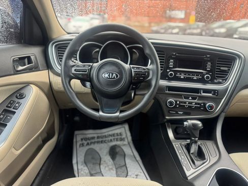 Used 2015 Kia Optima LX FWD image 11