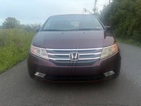 Used 2011 Honda Odyssey Touring image 3