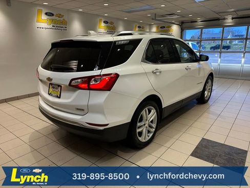 Used 2018 Chevrolet Equinox Premier image 30