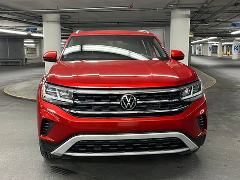 Used 2023 Volkswagen Atlas Cross Sport SE w/ Panoramic Sunroof Package image 32