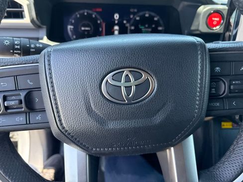 Used 2024 Toyota Tacoma TRD Off-Road w/ TRD Off Road Premium Package AWD/4WD image 26