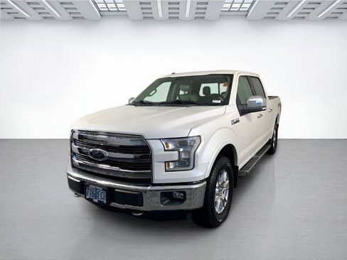 Used 2015 Ford F150 Lariat w/ Equipment Group 502A Luxury AWD/4WD image 5