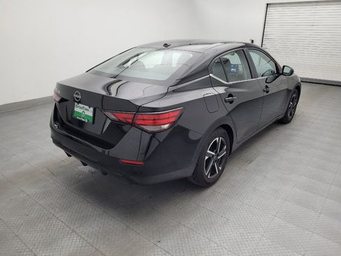 Used 2025 Nissan Sentra SV FWD image 9