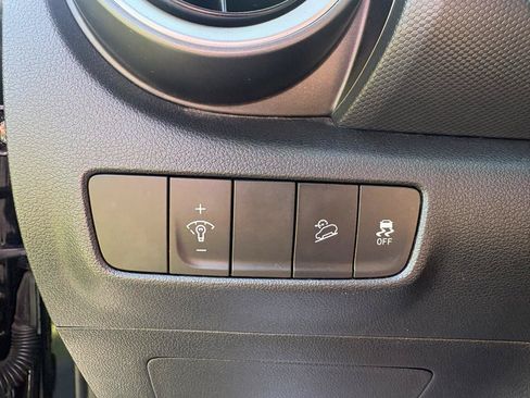 Used 2023 Hyundai Kona SEL w/ Convenience Package FWD image 10