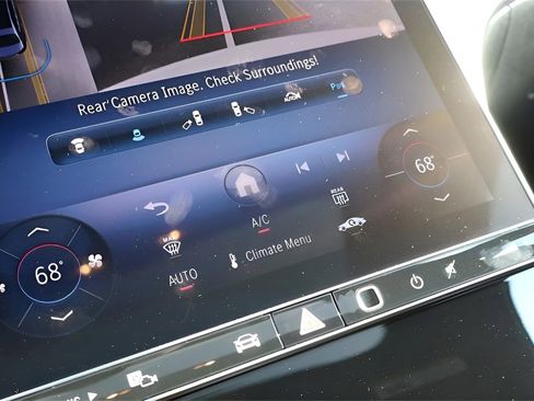 Used 2025 Mercedes-Benz C 300 4MATIC Sedan image 58