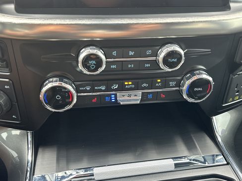 Used 2023 Ford F150 Lariat w/ Max Trailer Tow Package AWD/4WD image 32