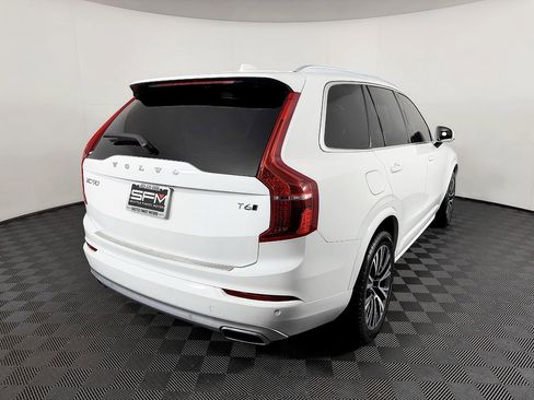 Used 2020 Volvo XC90 T6 Momentum w/ Protection Package Premier image 9